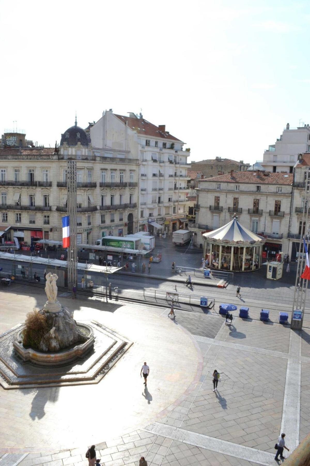 L'Atelier - Climatisation Et Vue Place De La Comedie Монпелие Екстериор снимка